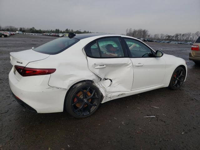  Giulia