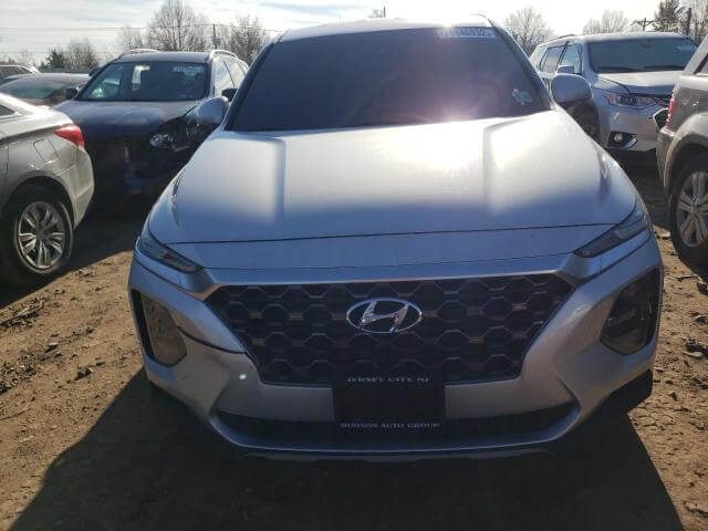 Hyundai Santa Fe SE 2019
