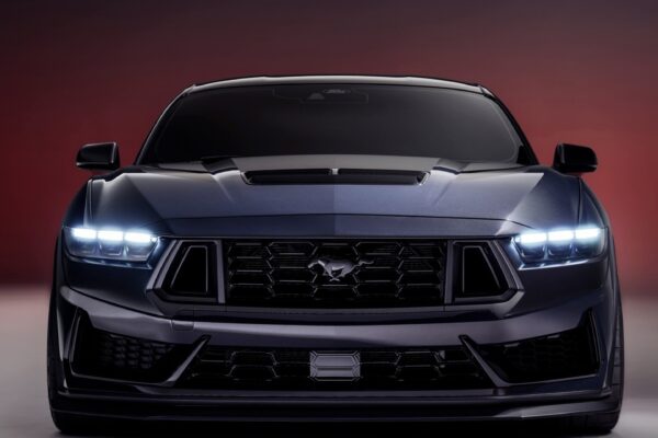 Новый Ford Mustang: новое остается старым