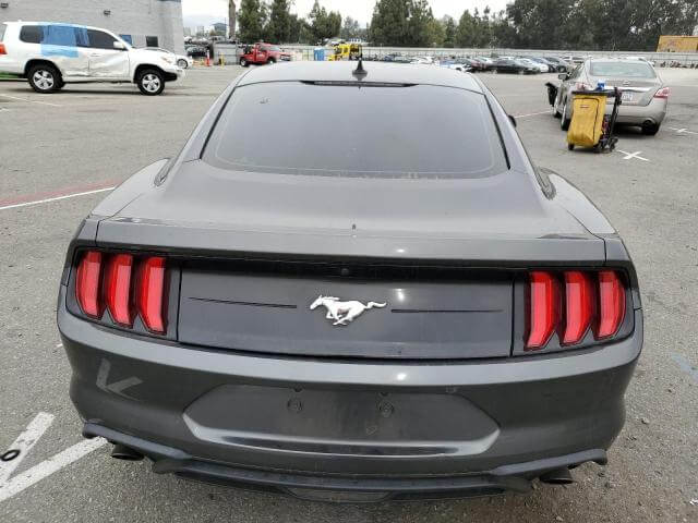  Mustang
