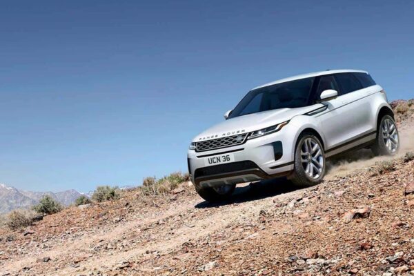 Range Rover Evoque 2023: премиальный компактный кроссовер с доставкой из Европы и США