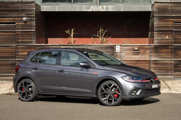 Volkswagen Polo 2023 доставка из США и Европы — импорт авто под ключ в Беларуси
