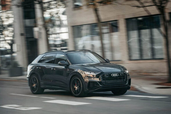 Audi Q8 2021: сочетание премиального комфорта и спортивного характера