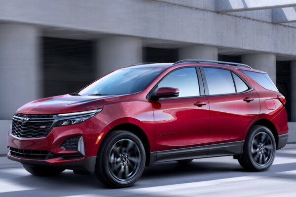 Chevrolet Equinox 2020: оптимальный кроссовер из США