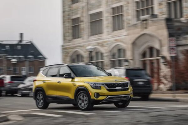 KIA Seltos 2023 SX из США: живой кроссовер с богатой начинкой