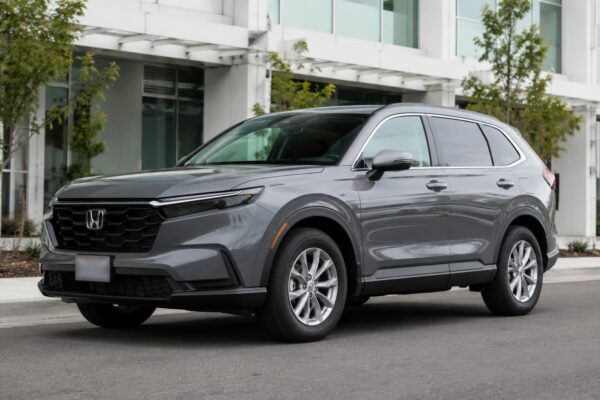 Honda CR-V 2023: новый практичный кроссовер из США