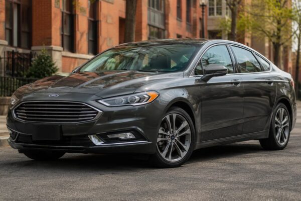 Ford Fusion 2019-2020 из США: последнее поколение, которое стоит везти в Беларусь
